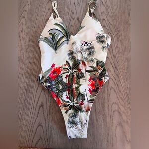 NWOT Venus Tropical Print One Piece Size L